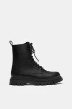 Botas acordonadas forradas